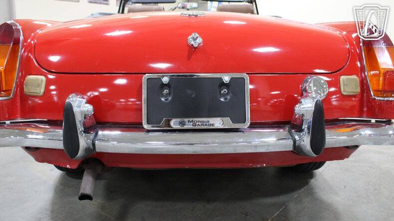 1972 MG B