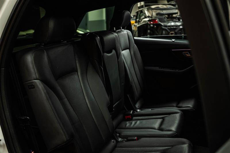 2022 Audi Q7 quattro Premium Plus 45 TFSI