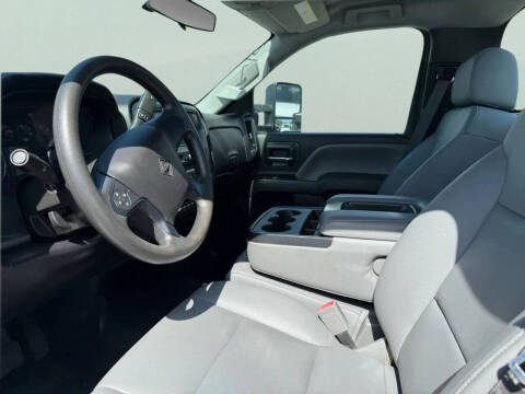 2020 International CV515