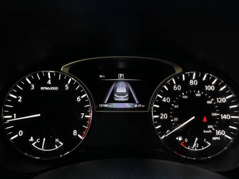 2017 Nissan Pathfinder SL