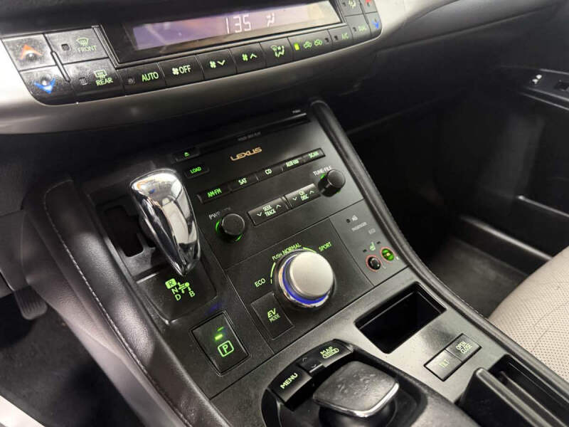 2011 Lexus CT 200h Premium
