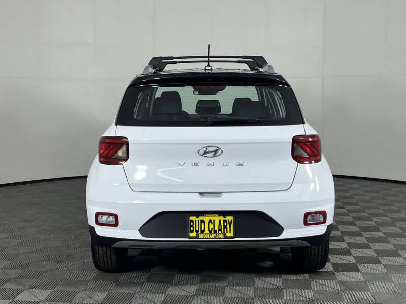 2026 Hyundai Venue SEL