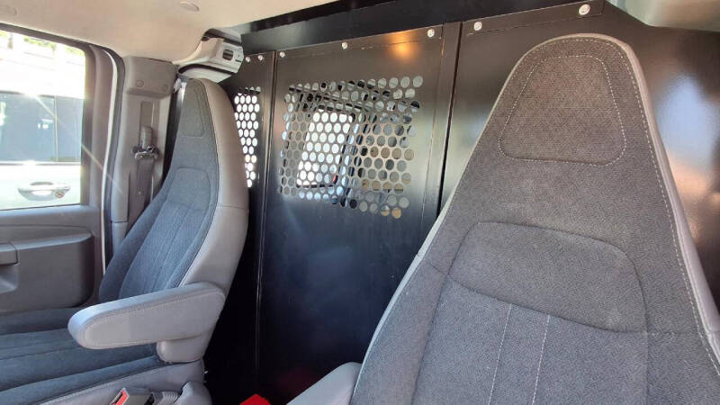 2024 GMC Savana 2500