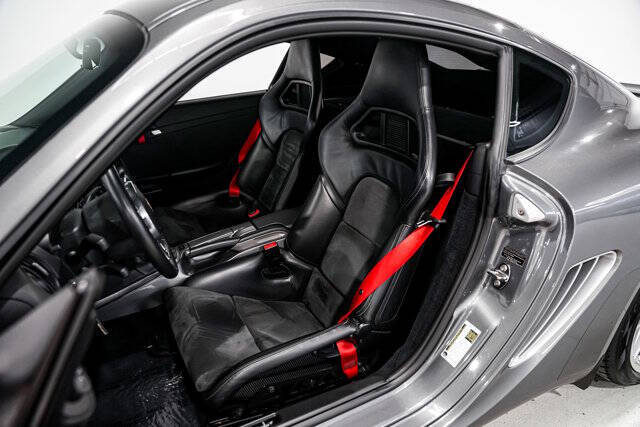 2012 Porsche Cayman R