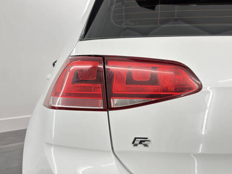 2016 Volkswagen Golf R 4Motion