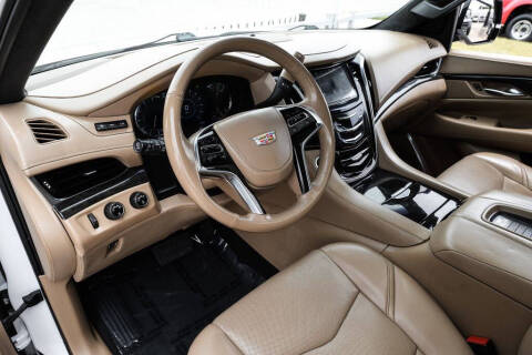 2019 Cadillac Escalade Platinum