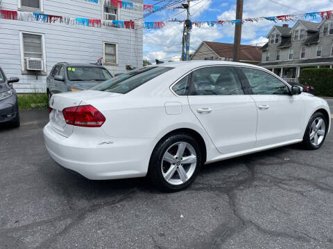 2013 Volkswagen Passat SE PZEV