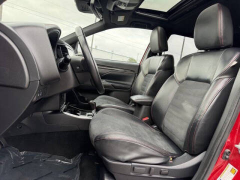 2020 Mitsubishi Outlander LE