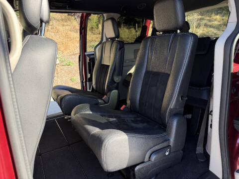 2014 Dodge Grand Caravan SXT 30th Anniversary