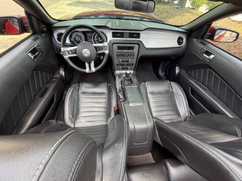 2013 Ford Mustang V6 Premium