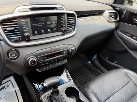 2019 Kia Sorento EX V6