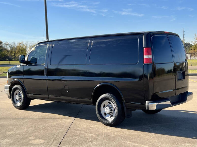 2017 Chevrolet Express 2500