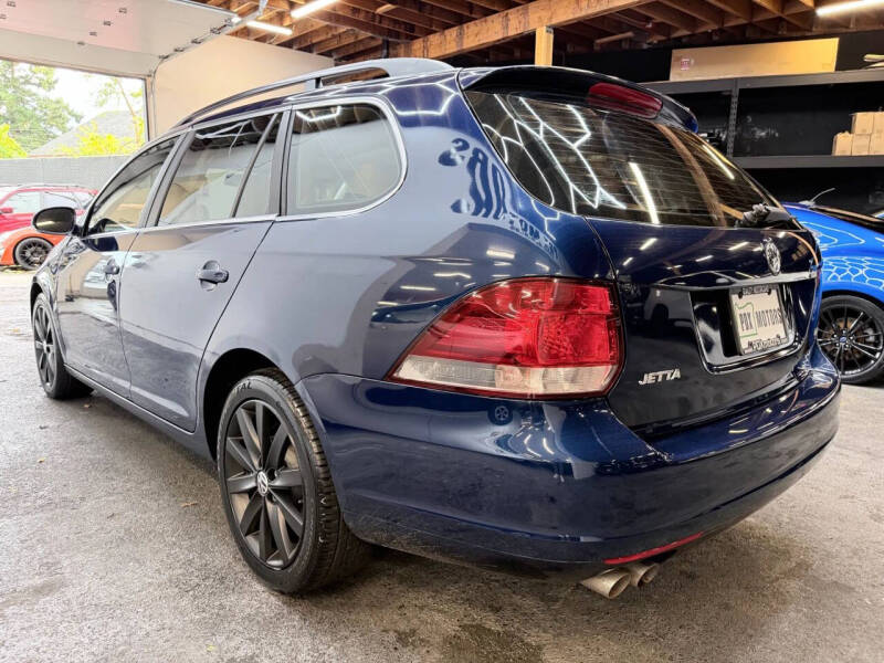 2011 Volkswagen Jetta SportWagen TDI