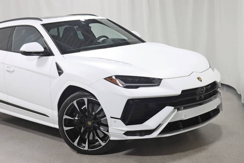 2024 Lamborghini Urus S