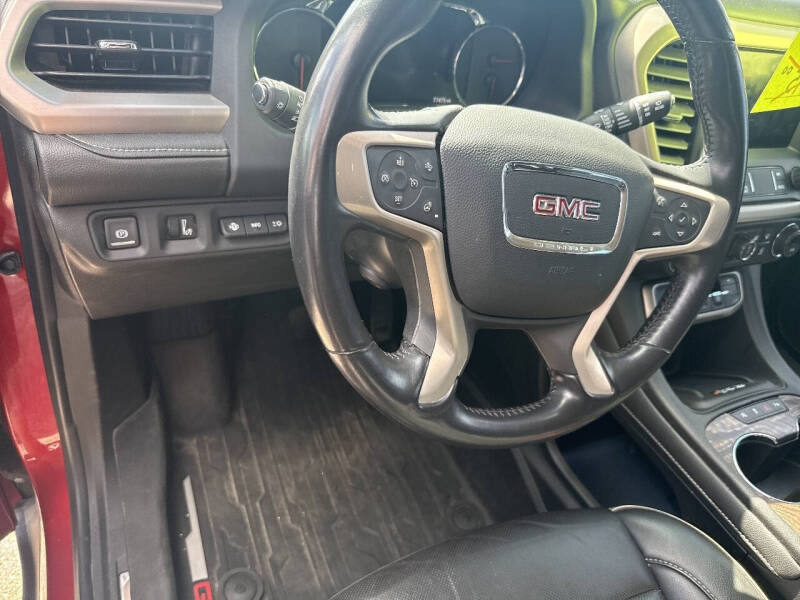 2021 GMC Acadia Denali