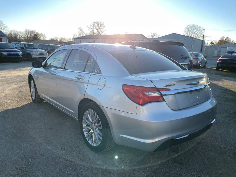 2012 Chrysler 200 LX