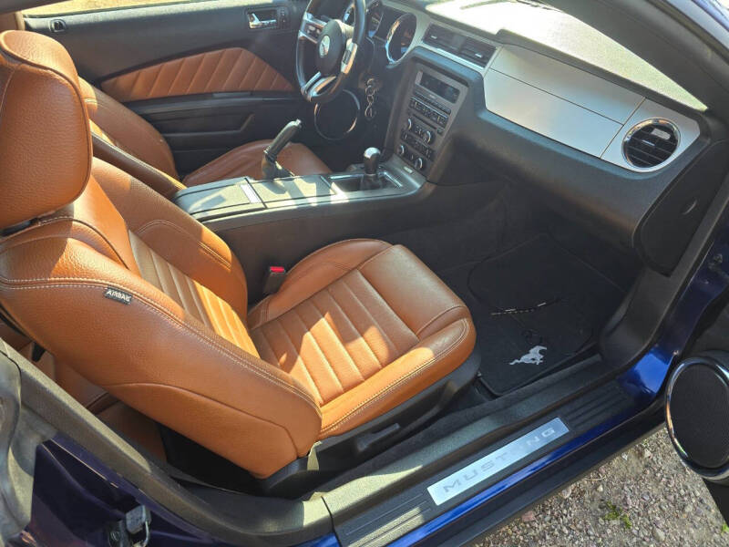 2011 Ford Mustang V6 Premium