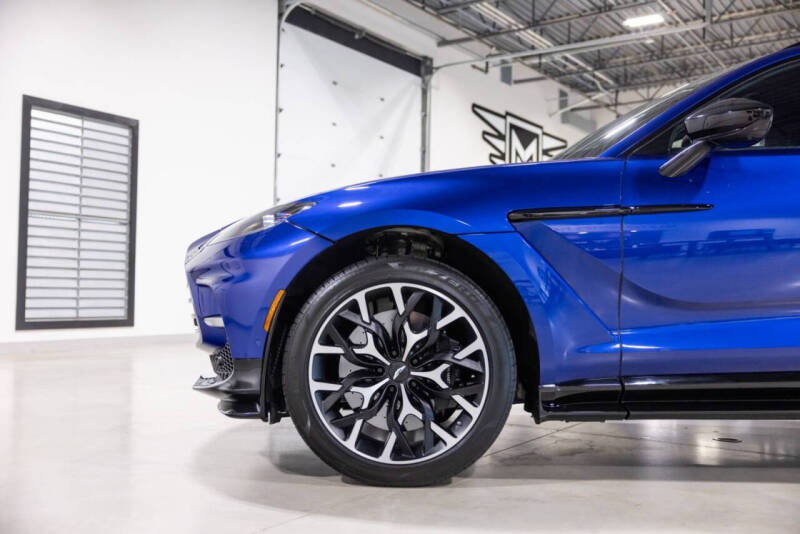 2023 Aston Martin DBX 707