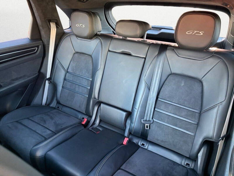 2021 Porsche Cayenne GTS