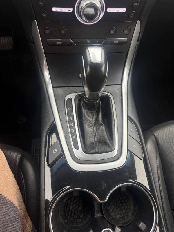 2017 Ford Edge Titanium