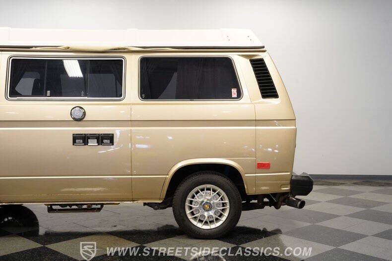 1982 Volkswagen Vanagon Camper