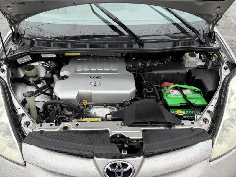 2008 Toyota Sienna LE 8-Passenger