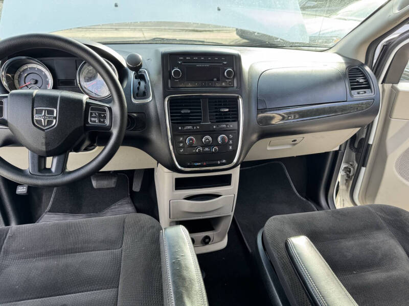 2017 Dodge Grand Caravan SE
