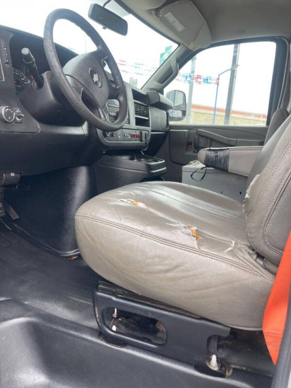 2016 Chevrolet Express 2500