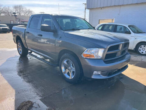 2012 RAM 1500 ST