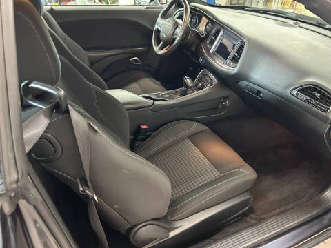 2018 Dodge Challenger SXT