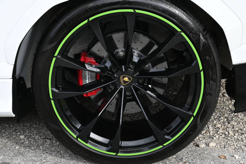 2022 Lamborghini Urus