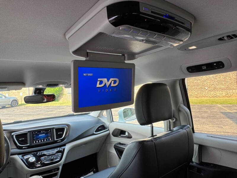 2018 Chrysler Pacifica Touring L