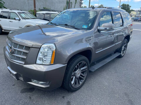 2013 Cadillac Escalade for sale at Auto Outlet of Trenton in Trenton NJ