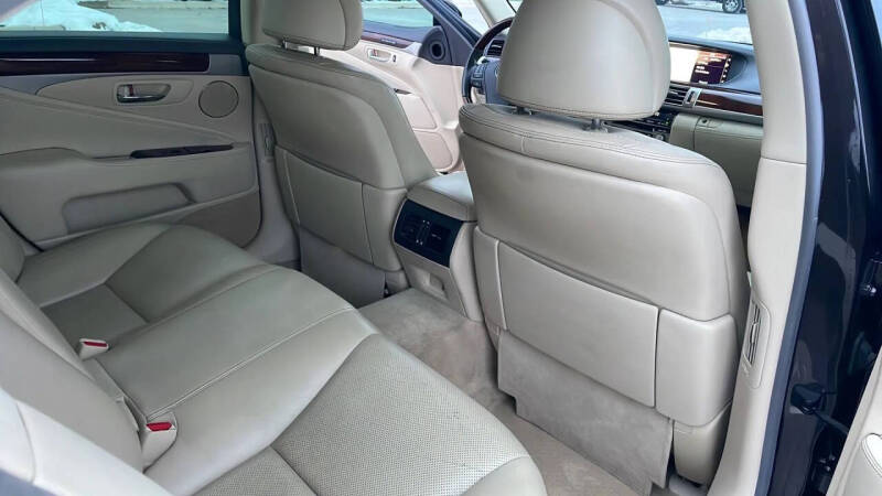 2016 Lexus LS 460