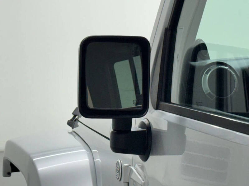 2011 Jeep Wrangler Unlimited Sahara