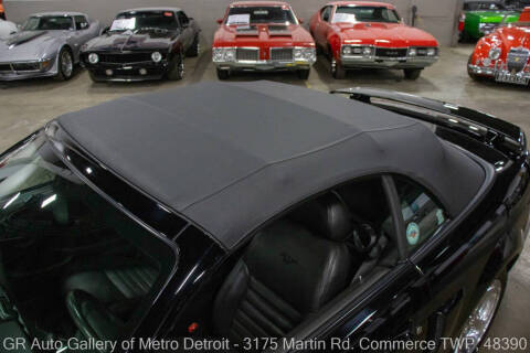 2004 Ford Mustang GT Deluxe