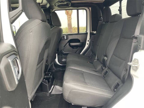 2021 Jeep Gladiator Sport