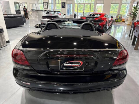 2004 Dodge Viper SRT-10