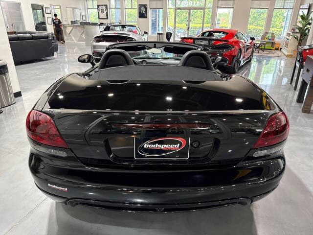 2004 Dodge Viper SRT-10