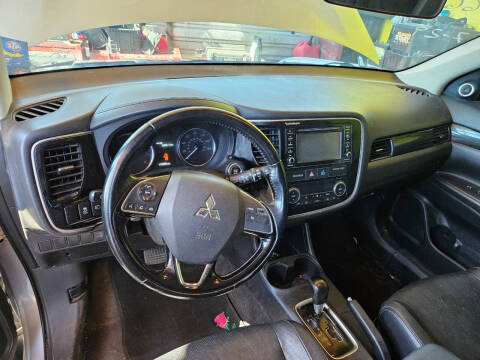 2016 Mitsubishi Outlander SEL