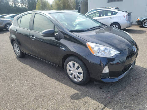 2014 Toyota Prius c Three