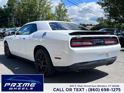 2015 Dodge Challenger SXT