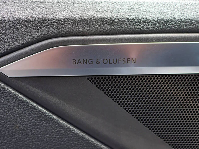 2019 Audi e-tron quattro Prestige