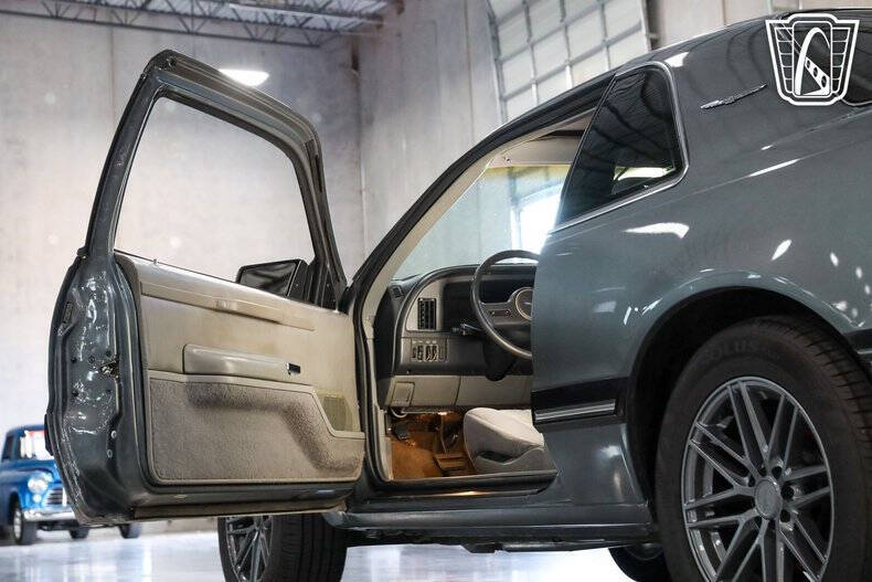 1987 Ford Thunderbird