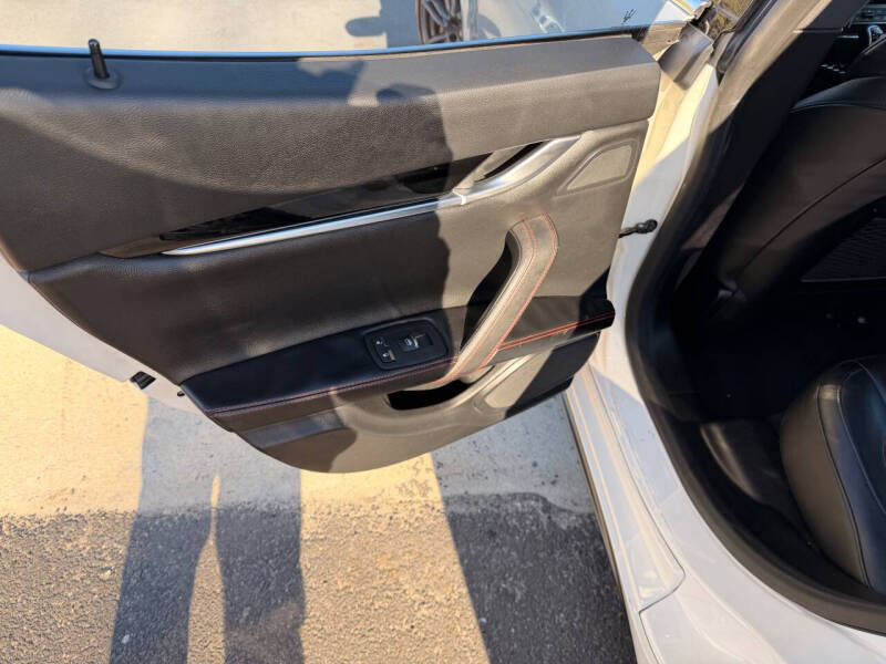 2017 Maserati Ghibli S