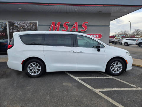 2024 Chrysler Pacifica Touring L