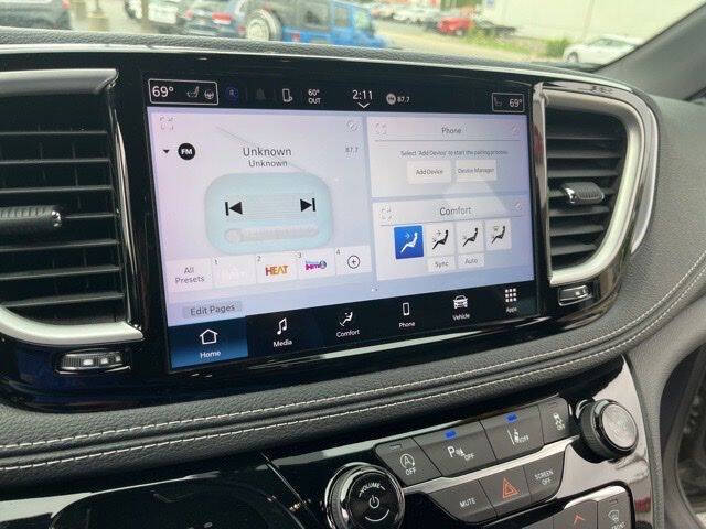 2021 Chrysler Pacifica Touring L