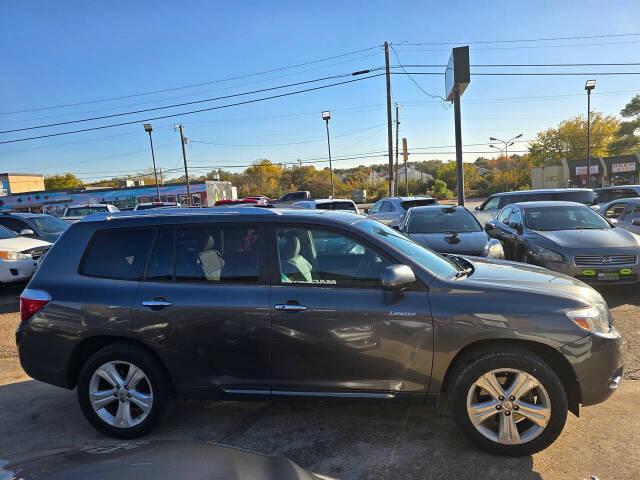 2010 Toyota Highlander for sale at Mac Motors in Arlington, TX