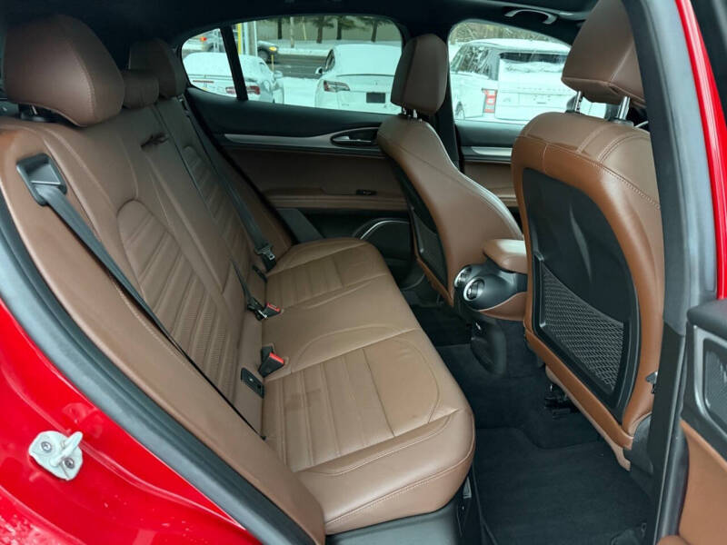 2021 Alfa Romeo Stelvio Ti Sport