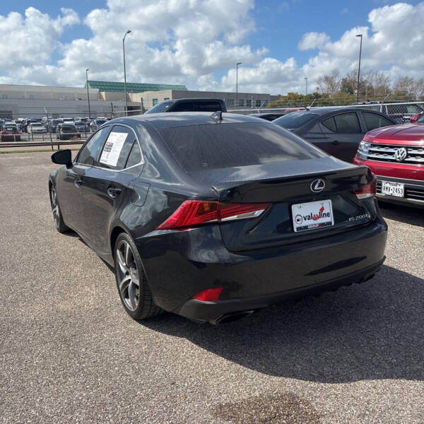 2017 Lexus IS 200t